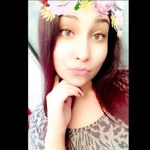 Meet your Posher, Fatima